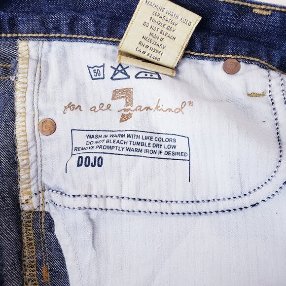 7 For All Mankind Women's Size 32 Dojo Flare Leg Jeans Medium Wash in VGUC - Picture 2 of 14